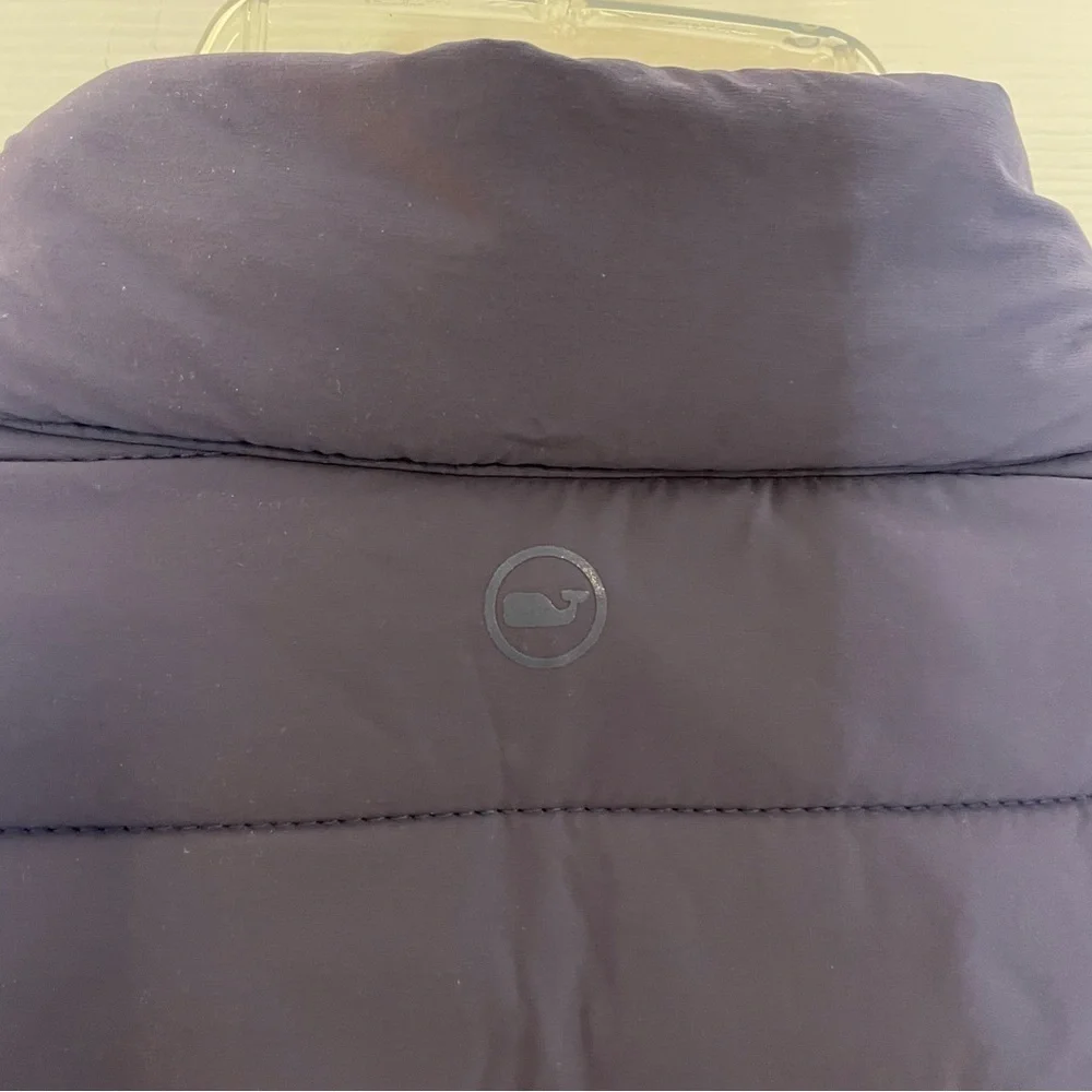 Vineyard Vines Performance Puffer Jacket (L) - Picture 4 of 7